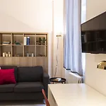 Lägenhet Just Sant'agostino Milano
